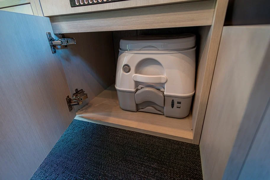 SAGA Interior Kit — interior detail — Reparadise