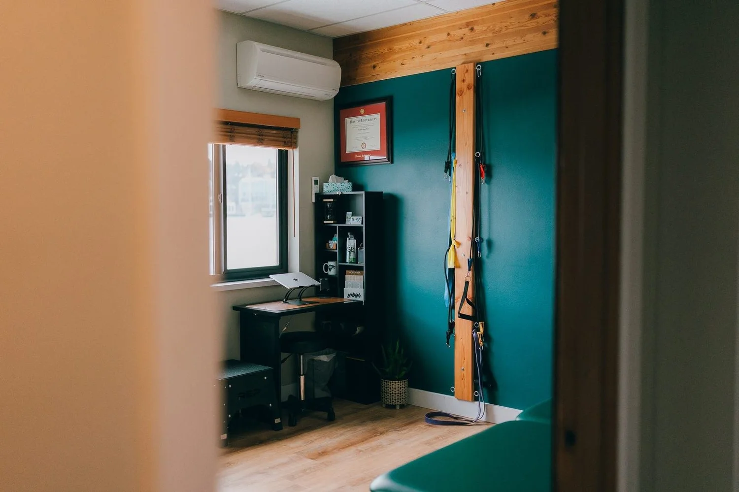 A BrainSmith partner clinic treatment room