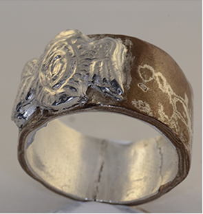 Hand-engraved metal ring