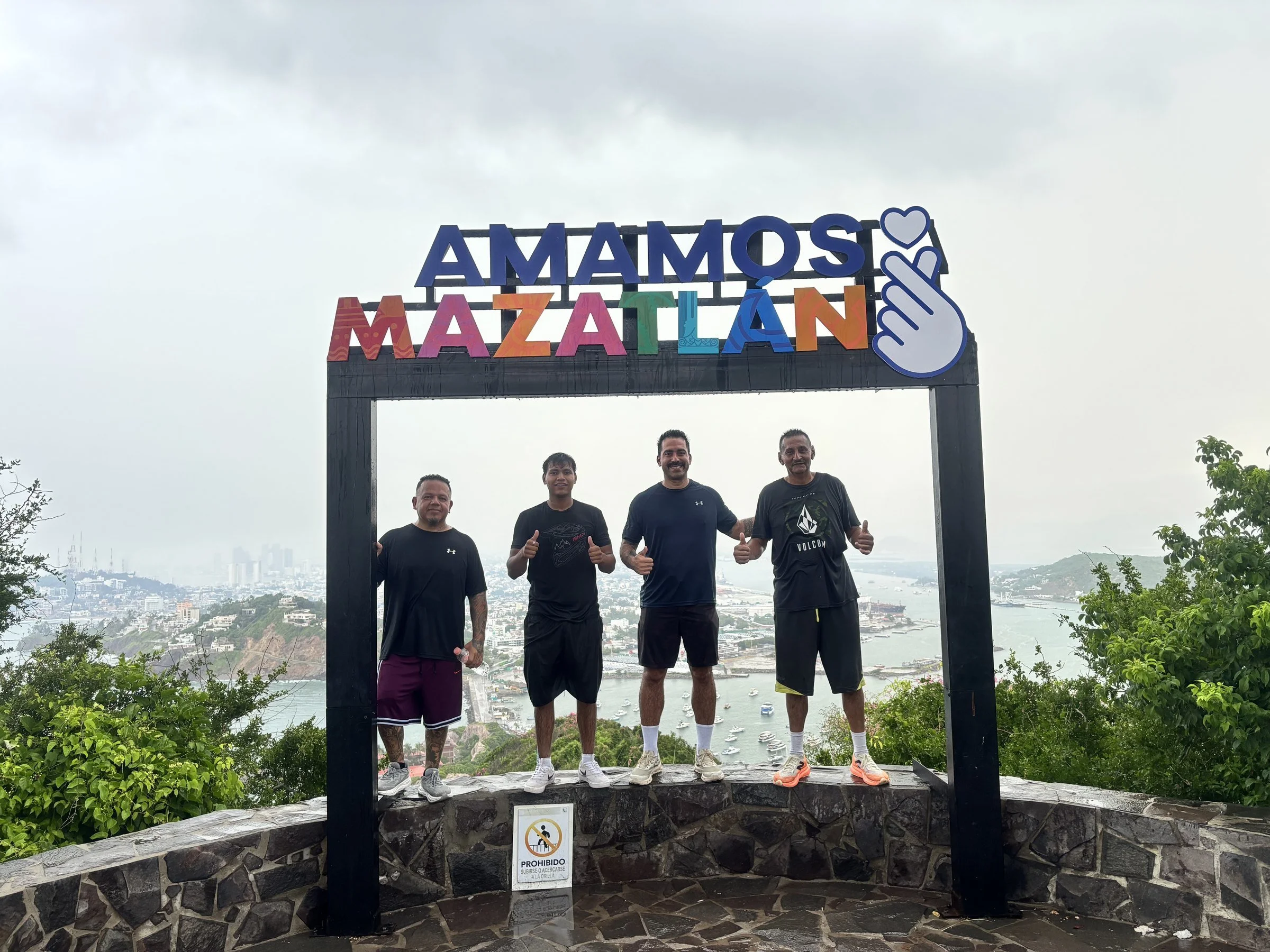 Sinaloa field team at the Mazatlán overlook