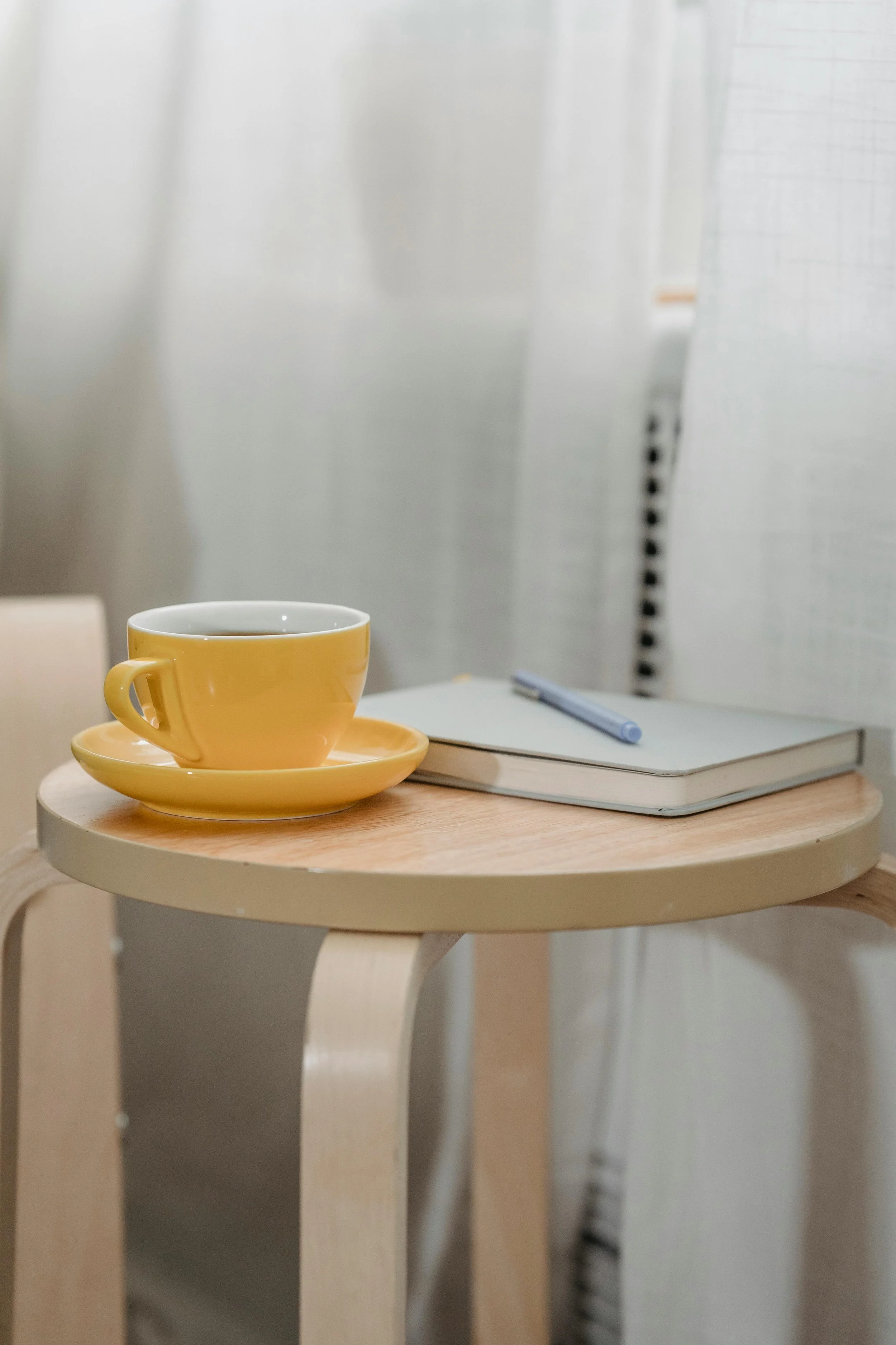 A calm, focused environment representing evidence-based trauma therapy approaches at Bravewood Behavioral Health in New York and Pennsylvania.