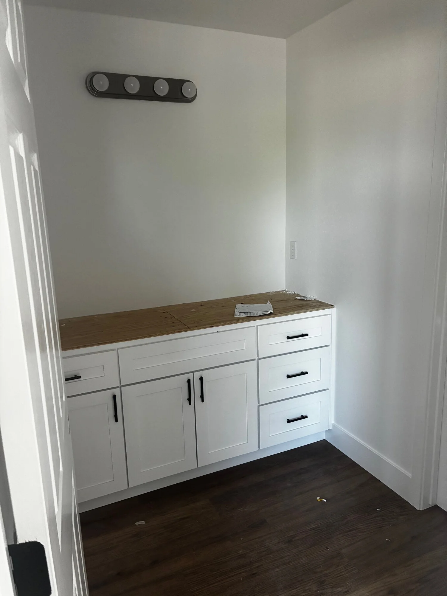 Custom built-in bar cabinetry — custom home, Fresno, CA