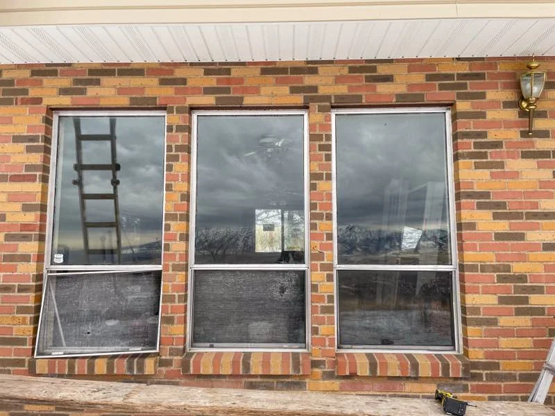 Before: the original windows in Paradise