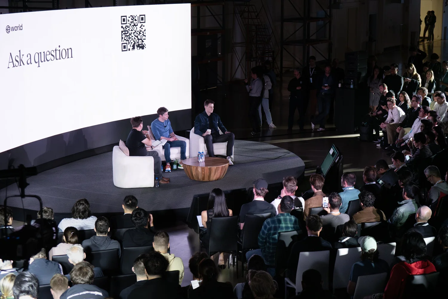 Live keynote broadcast