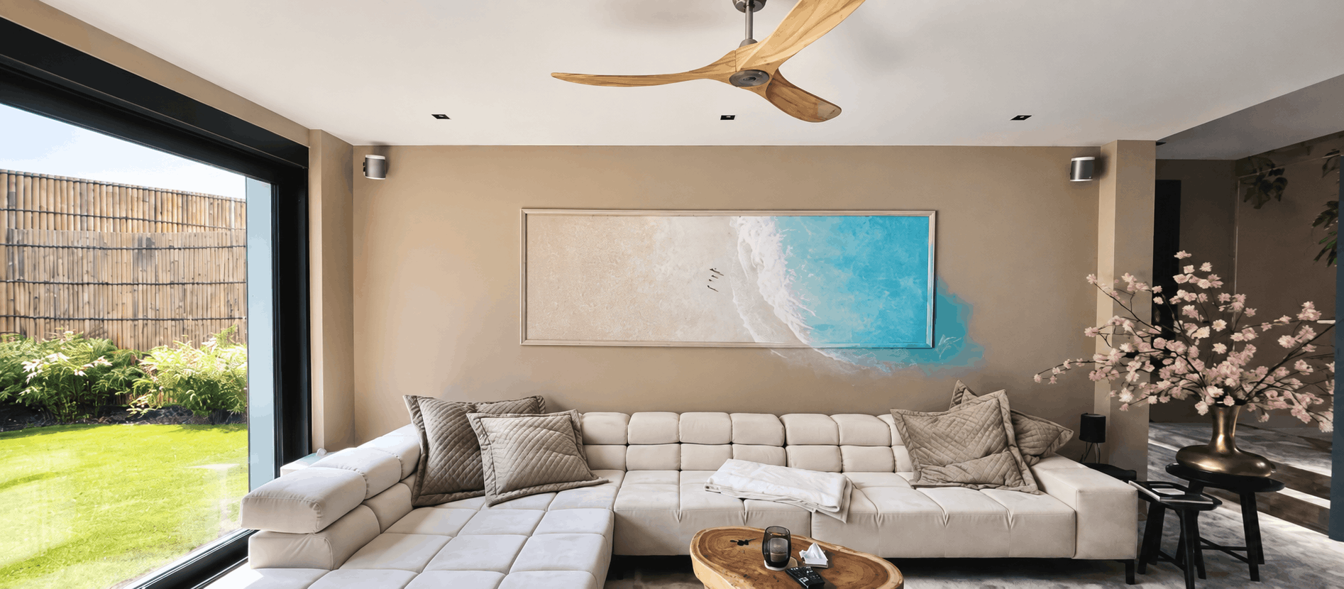 Individuelle Wandkunst in einem Wohnzimmer