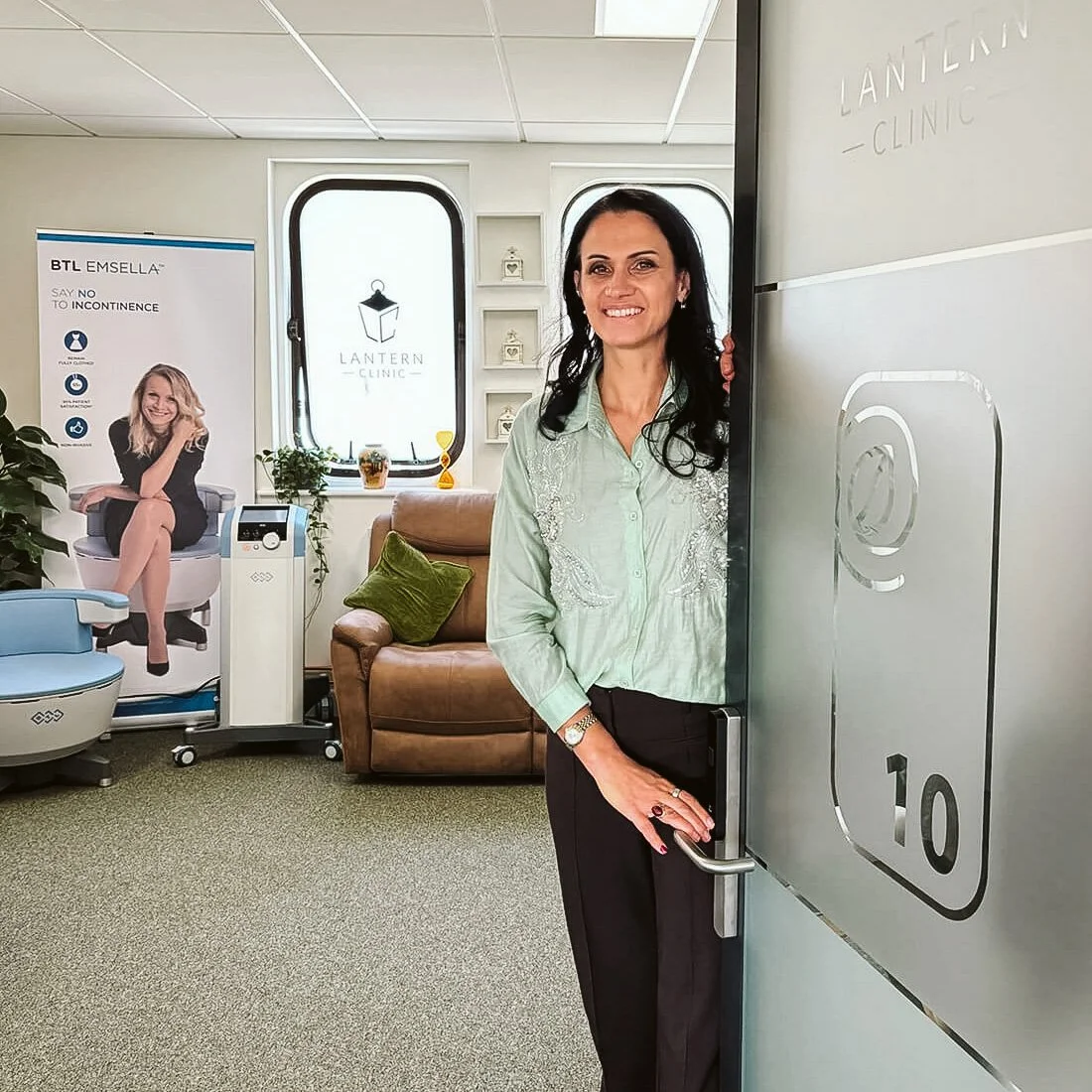 Book a discovery call with Lantern Clinic