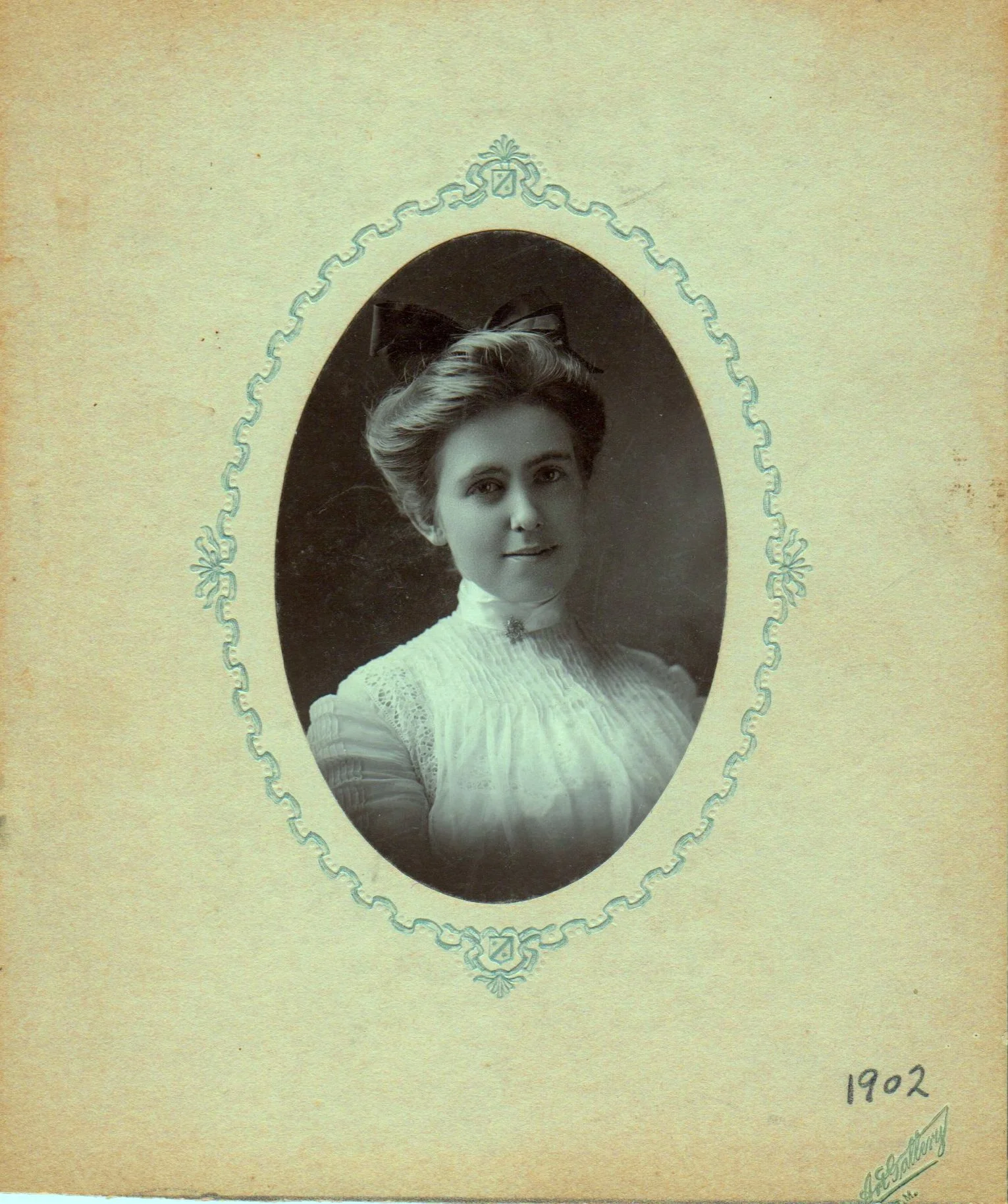 Emma Gilbert 1902