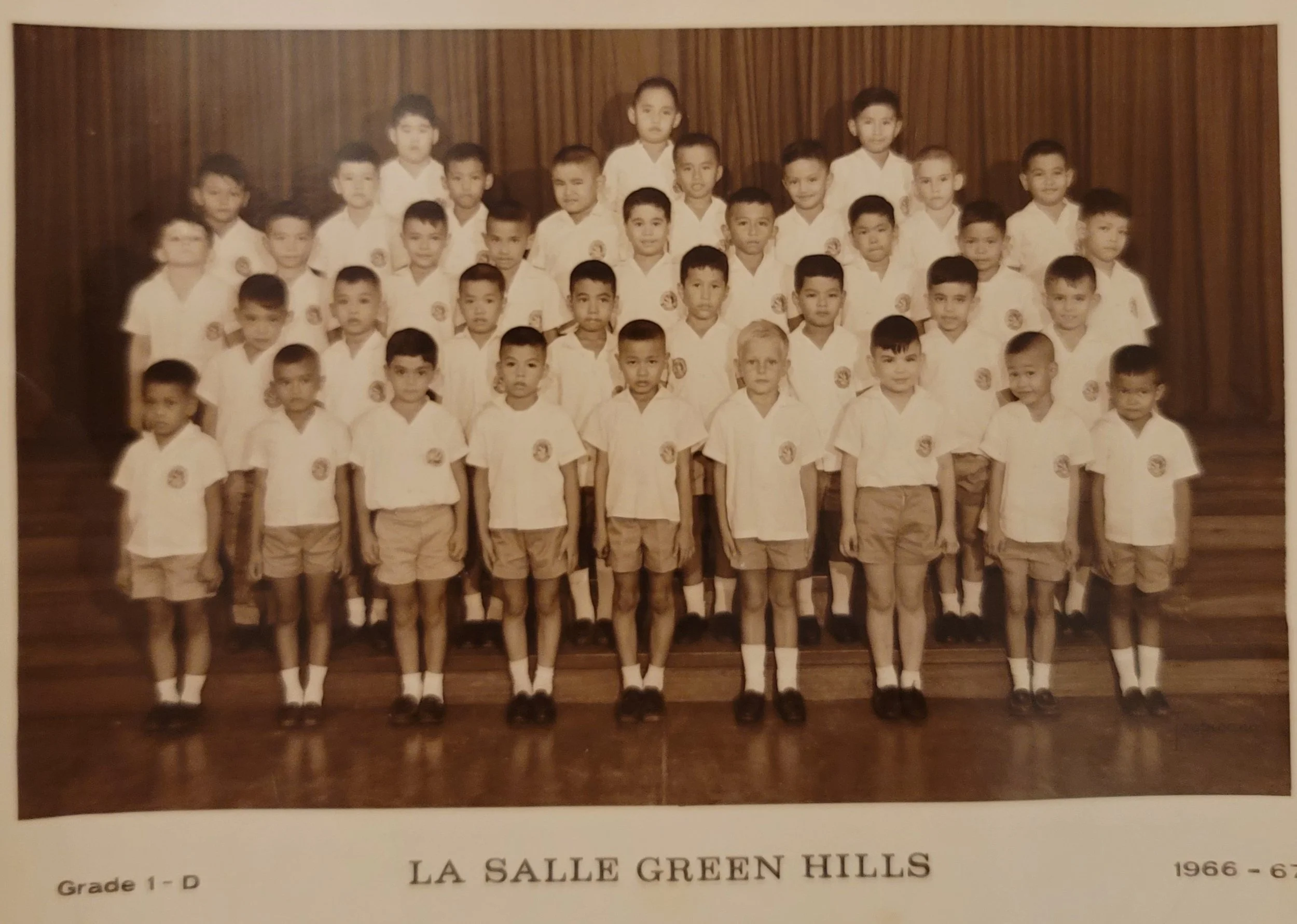 La Salle Green Hills Grade 1-D class photo, 1966-67