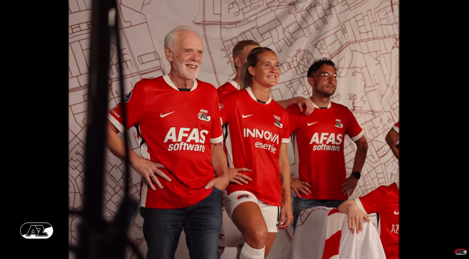 Teamfoto van het hele team