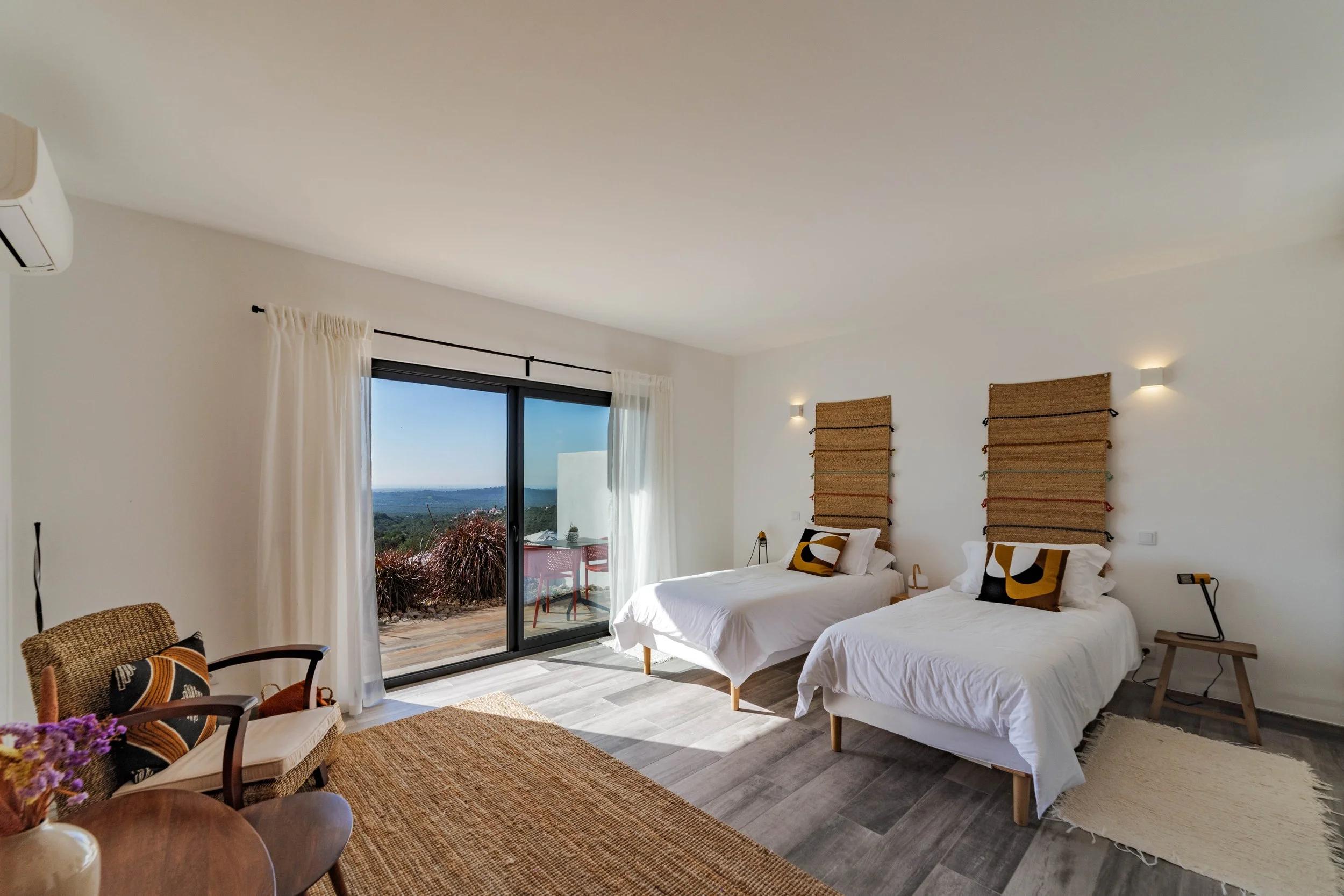 Malva bedroom