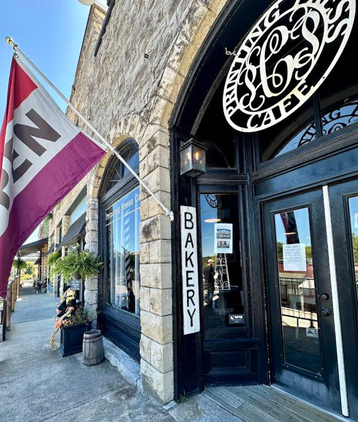 Downtown Calico Rock dining and coffee scene