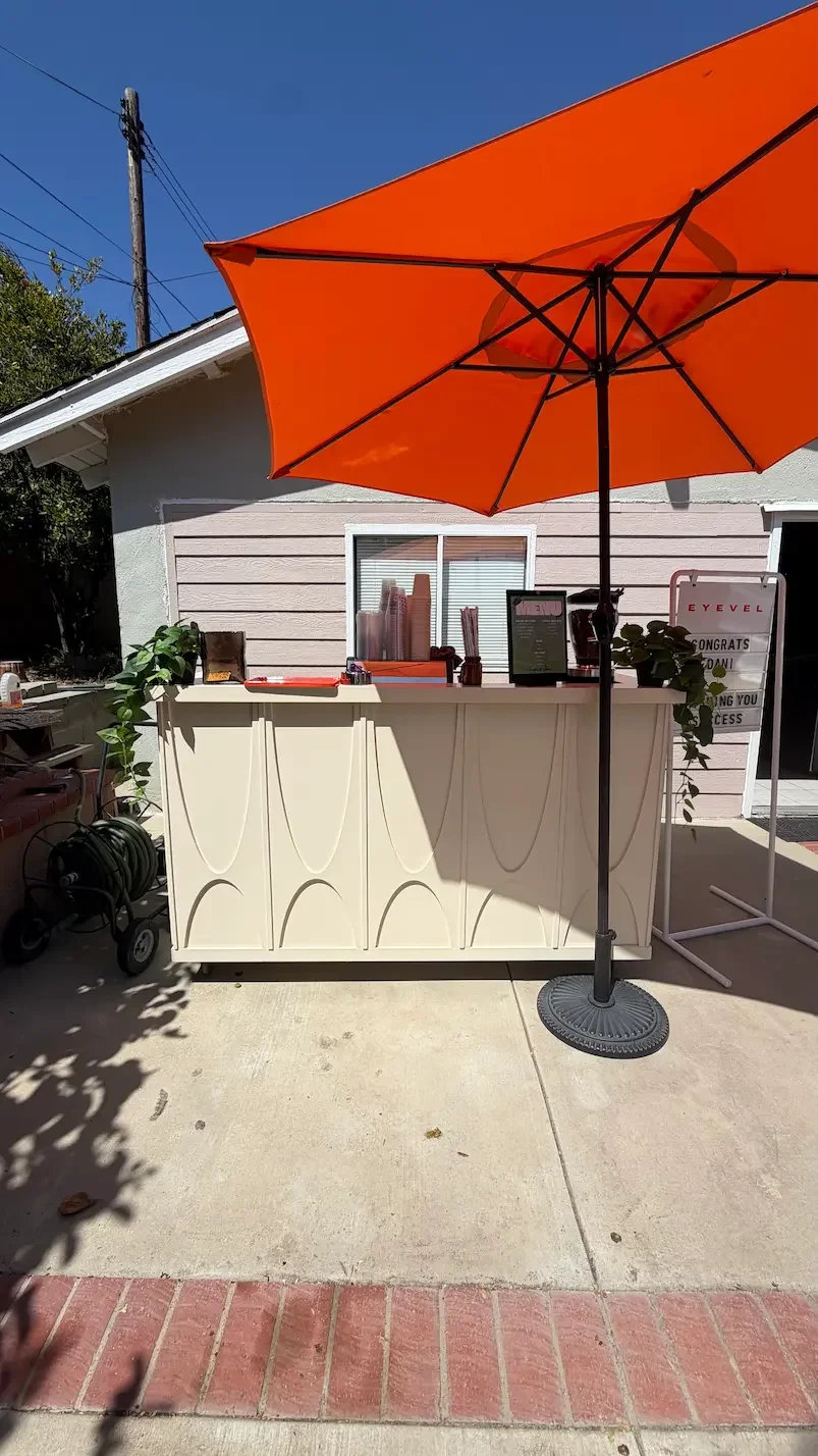 Eyevel coffee cart at a private party celebration