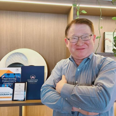 Richard Lee, Founder and Principal of Solomon International School