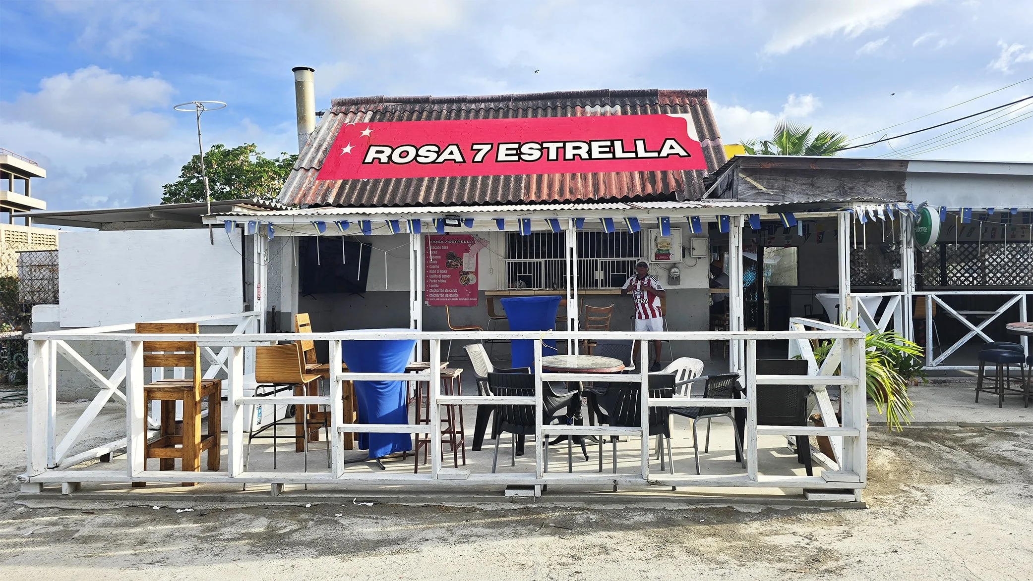 Rosa 7 Estrella storefront