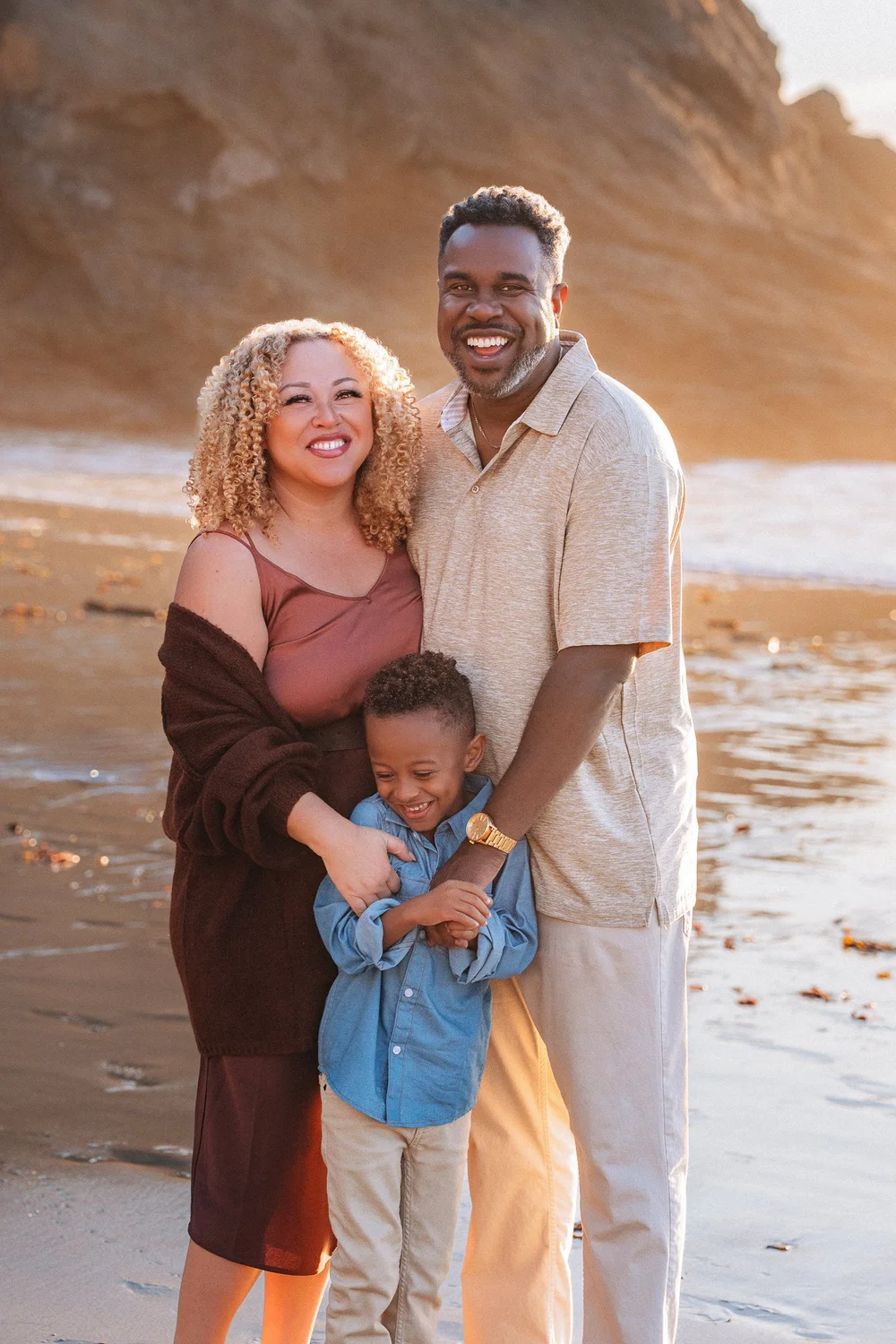 A quiet family moment at the end of an Orange County lifestyle session