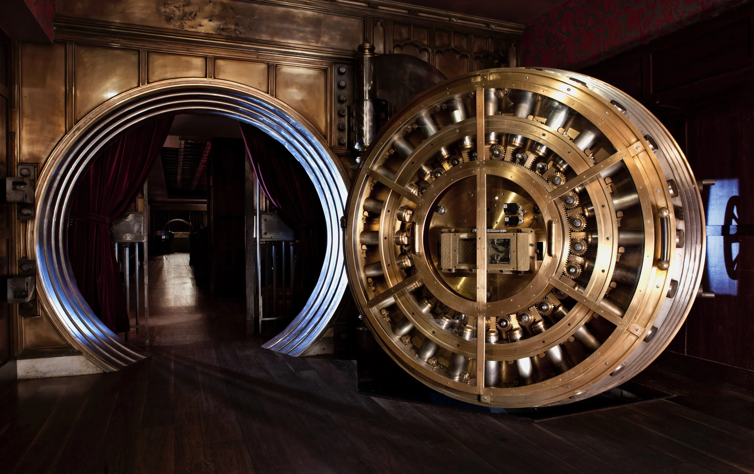 Continuous protection • Transparent controls