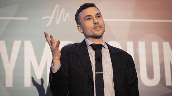 Andy Nunn opening a corporate event with high-energy mentalism