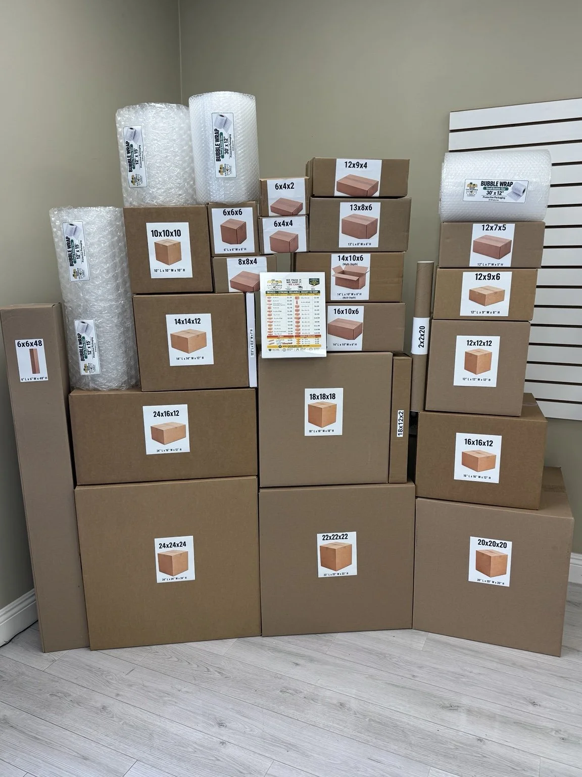 Boxes and packing supplies at Ship California in La Palma