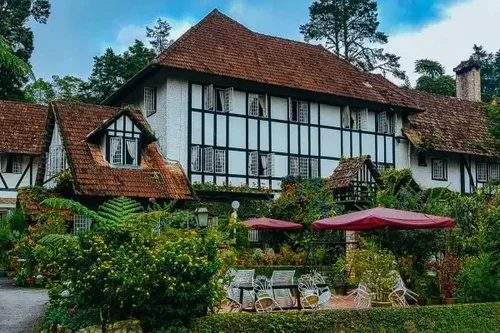 Facade and gardens of The Smokehouse