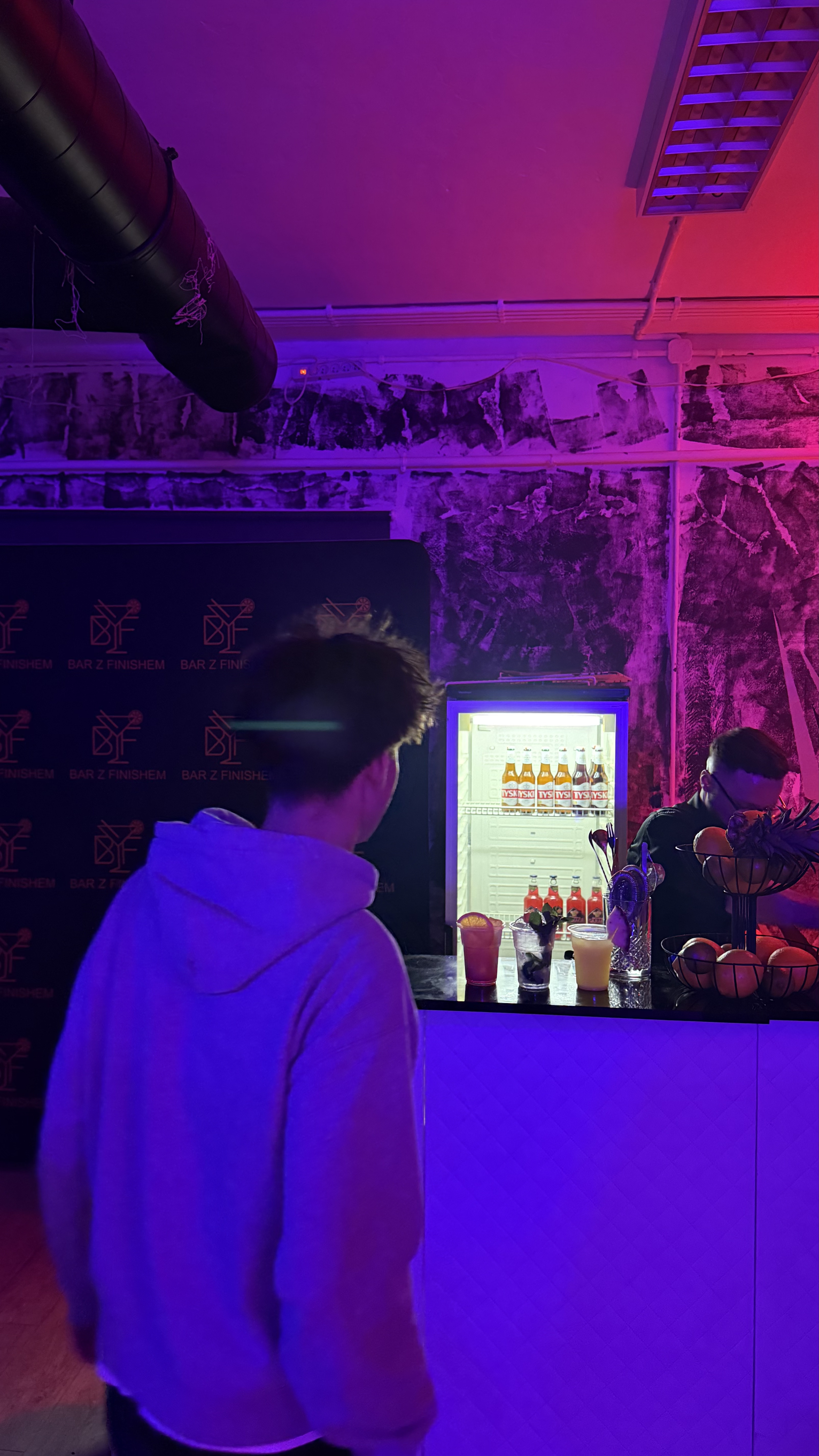 Drinki na 18-stce w O'Block — Bar z Finishem