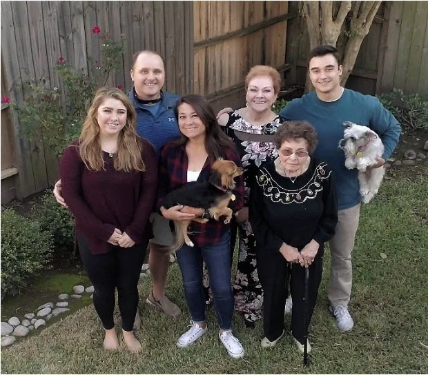 Ruth- With Son Troy, Daughter in Law Donna, Grandson Jeremy, Granddaughter Britanny, Great Grandma Jo and MAGGIE