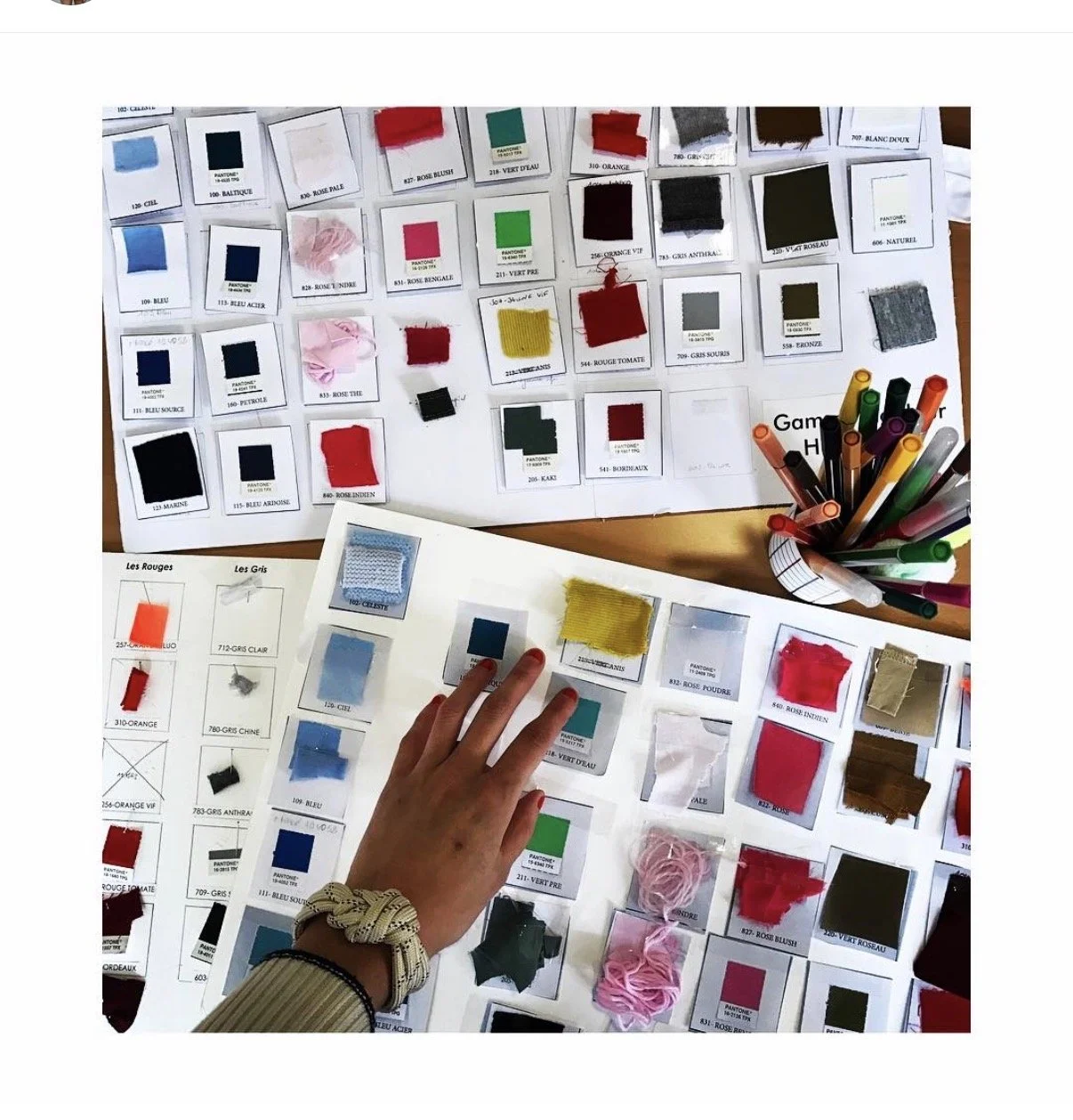 Recherches de couleurs et de matières