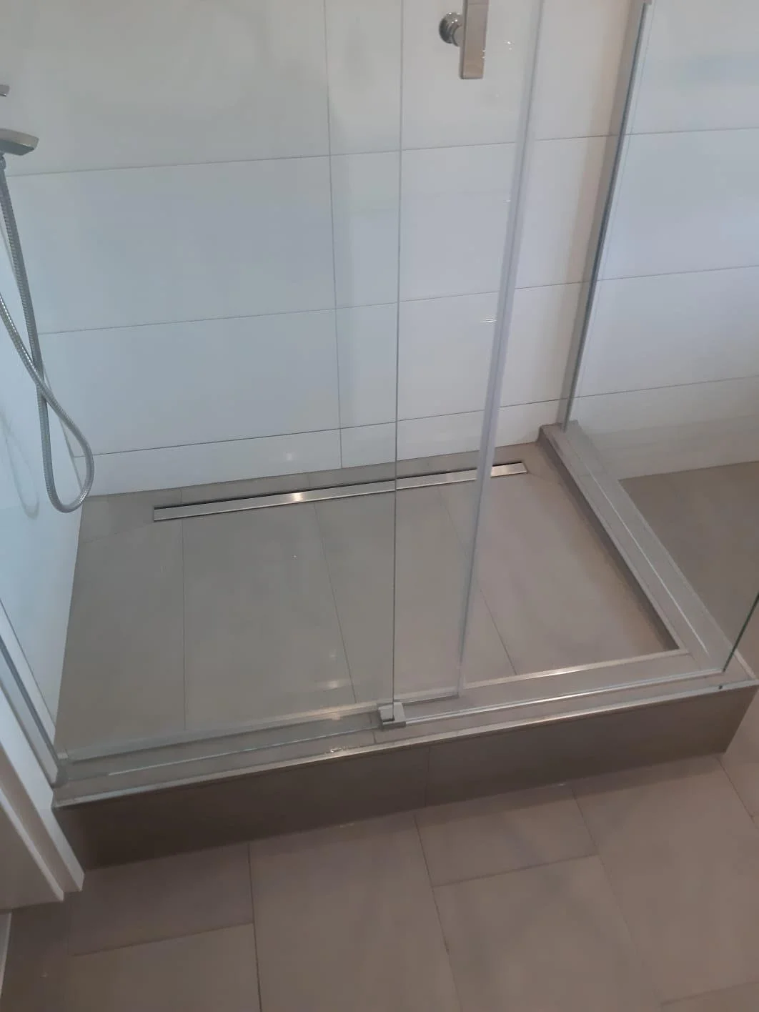 Badezimmer Gesamtansicht Kreuzerstraße 19