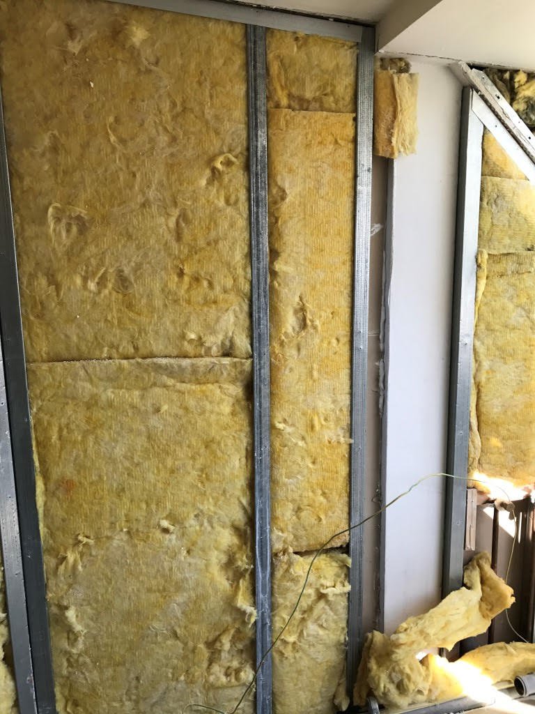 Metallständerwerk und Dämmung