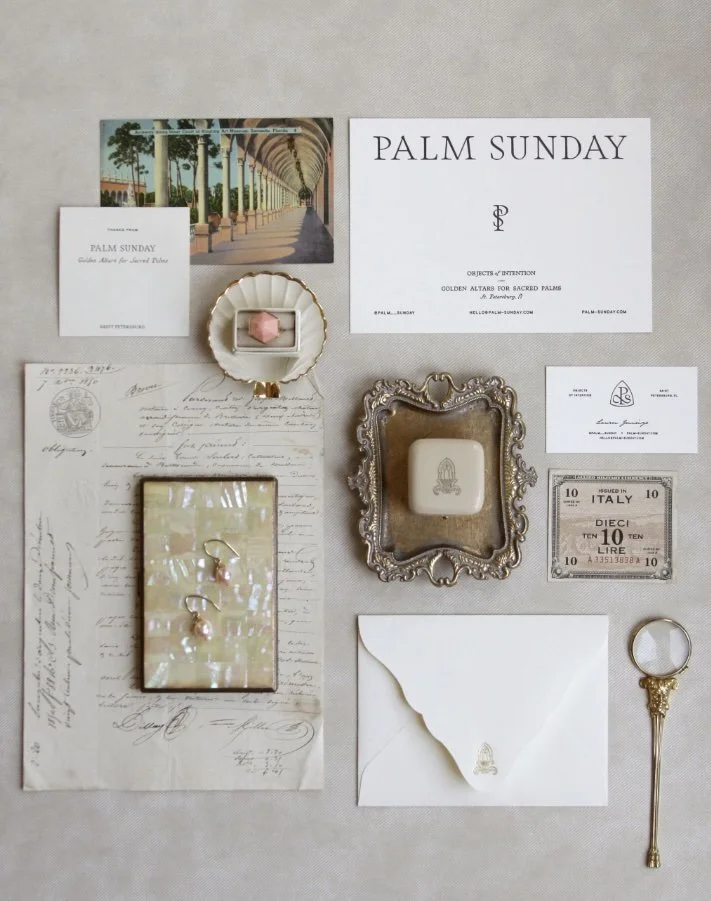 Curated gift presentation