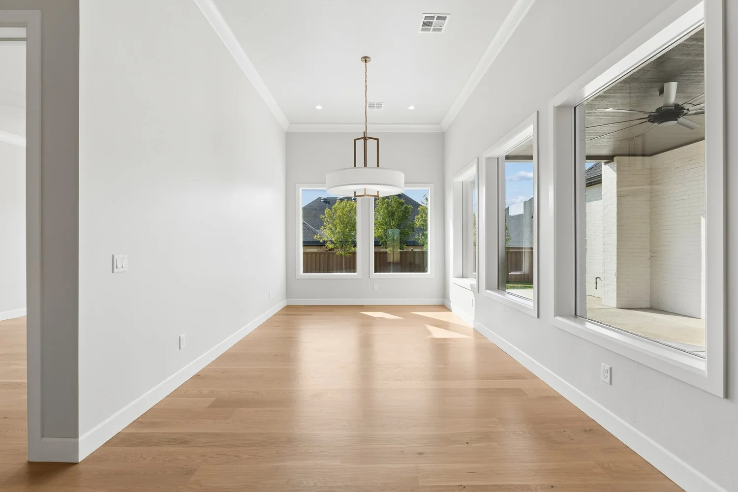 Breakfast Nook — New Construction Photo Tour, Nested Tours builder photography, Oklahoma