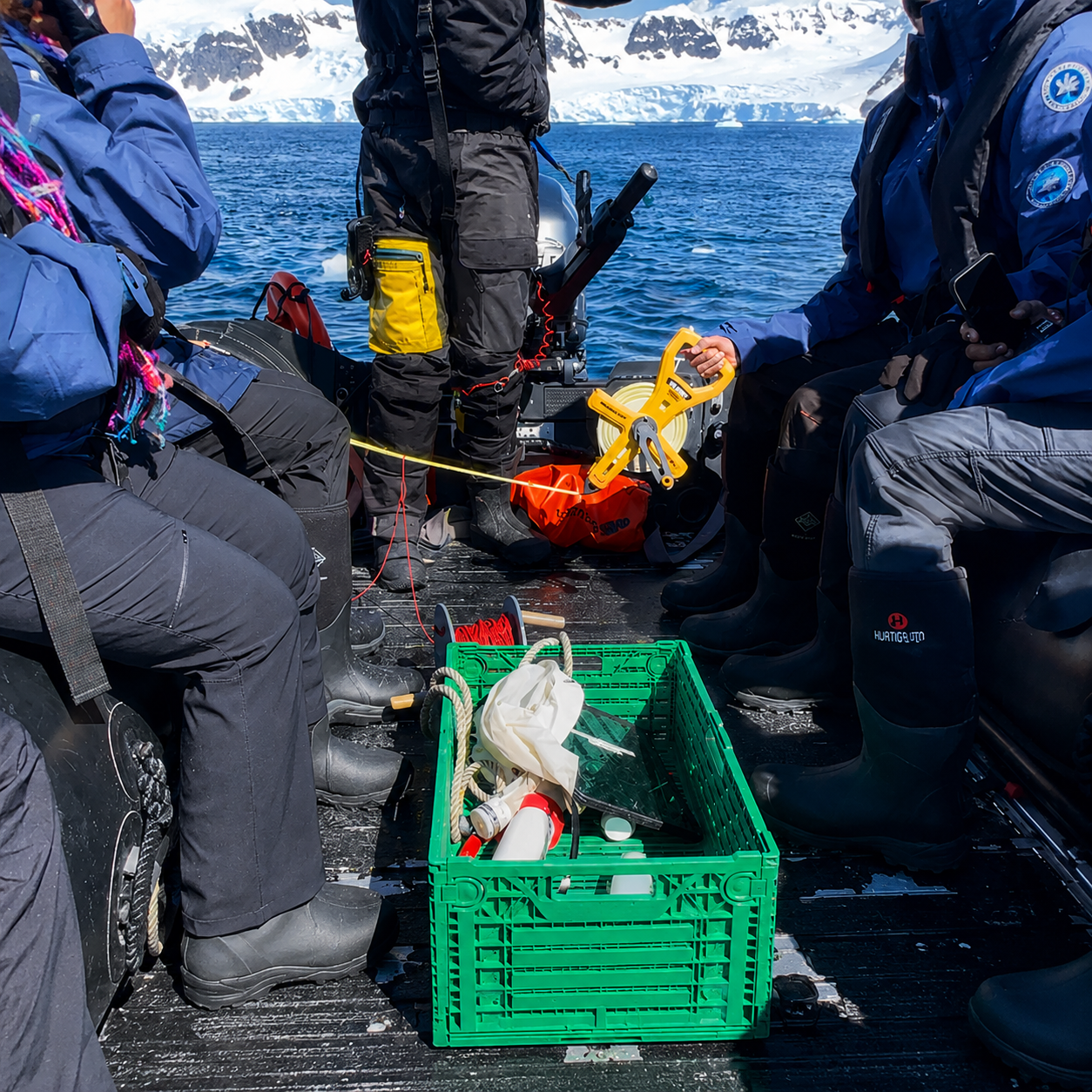 venture-to-see-antarctica-citizen-science-boat