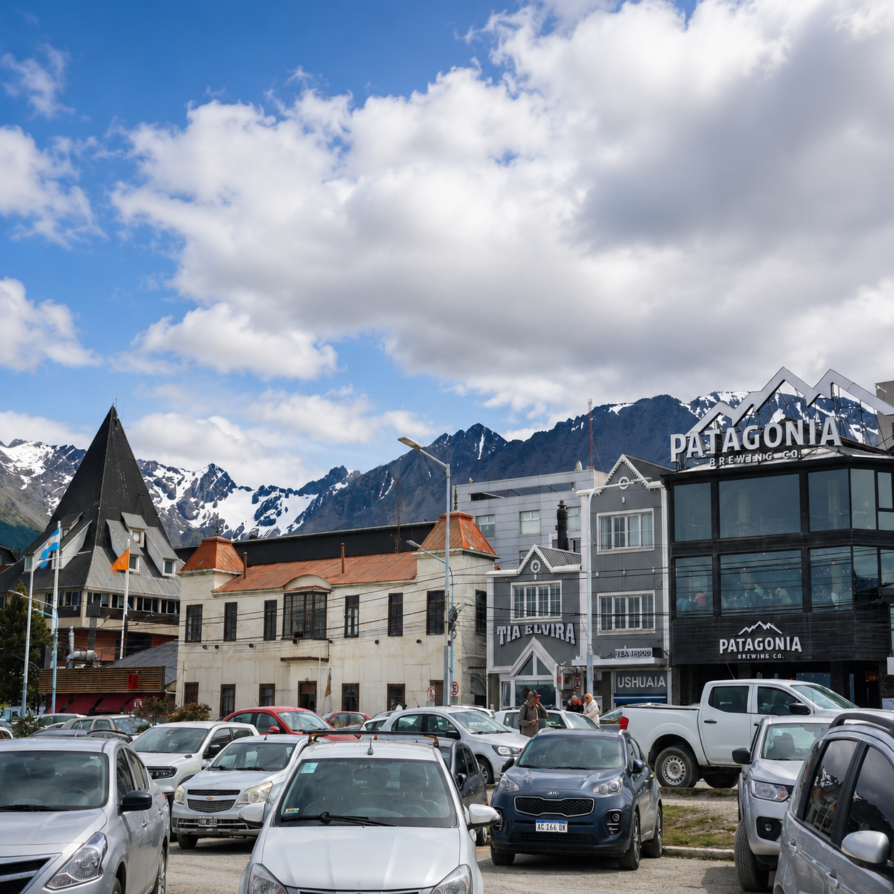 venture-to-see-antarctica-ushuaia-downtown-patagonia-mountains