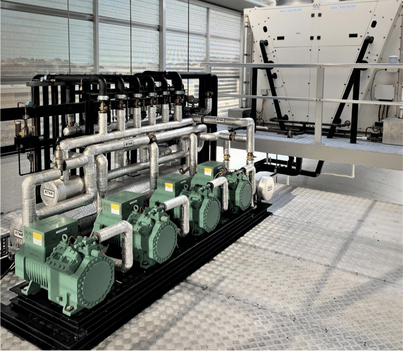 Commercial CO2 Heat Pumps