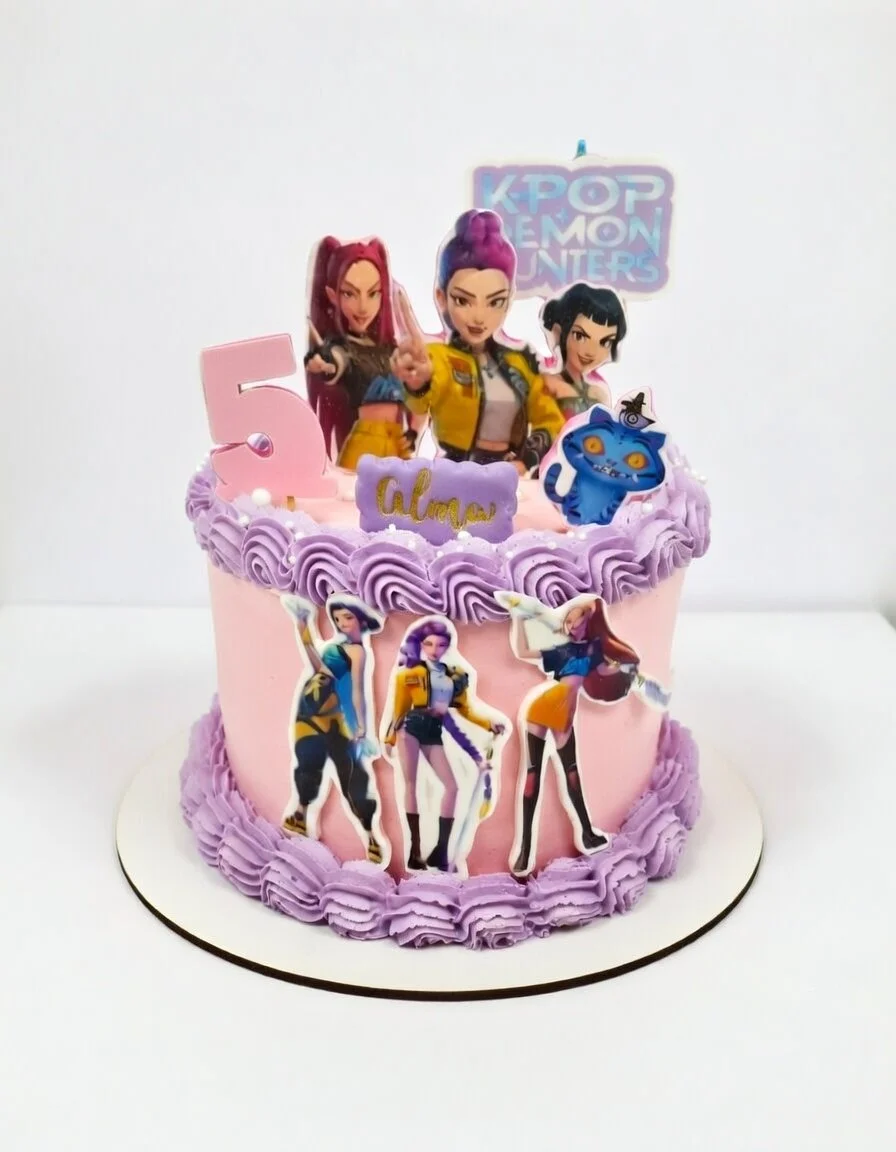 K-Pop Demon Hunters — Pastelería La Merced Valencia