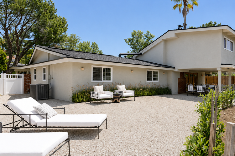 Freshly painted home exterior and stucco in the San Fernando Valley