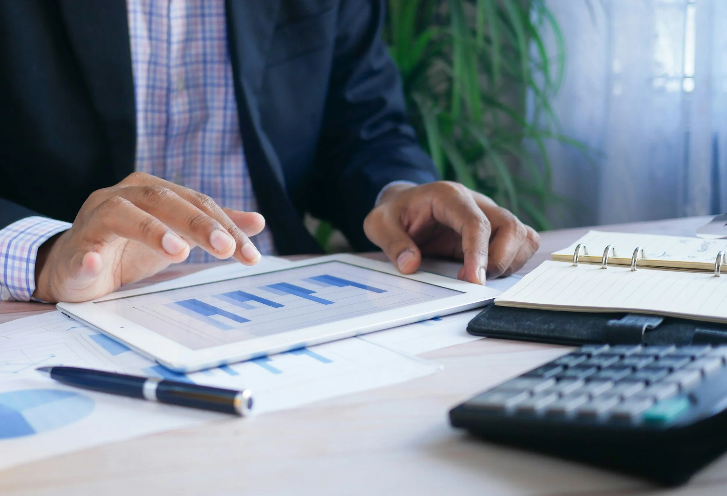 Dashboard tracking employee cybersecurity training performance