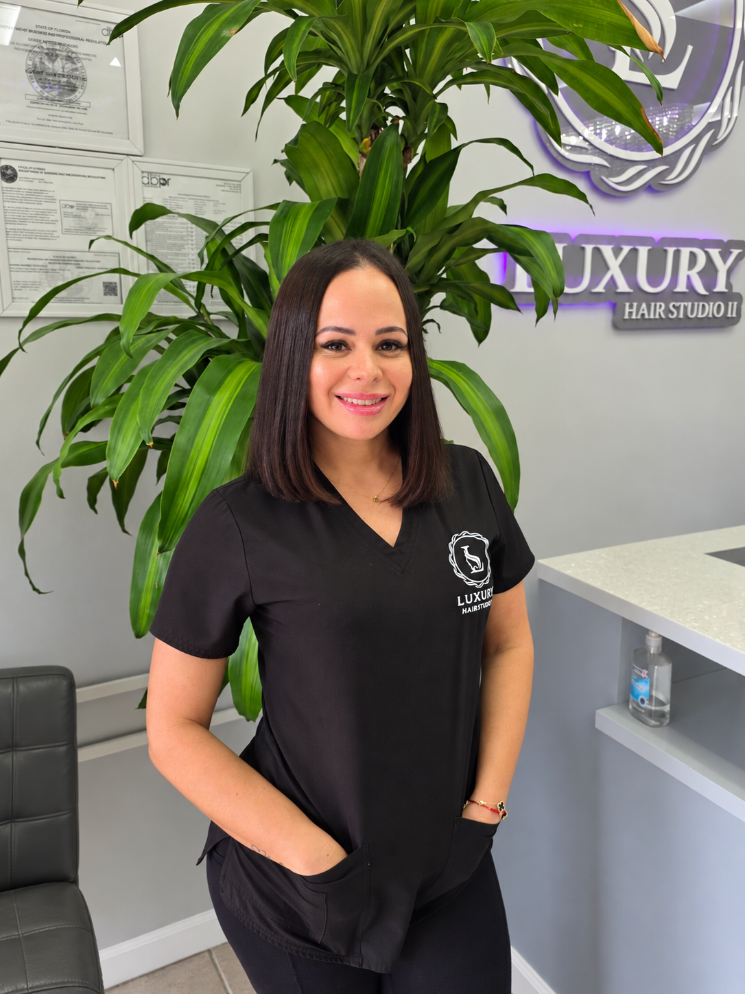 Nardely Álvarez, Nail Technician at Luxury Hair Studio II