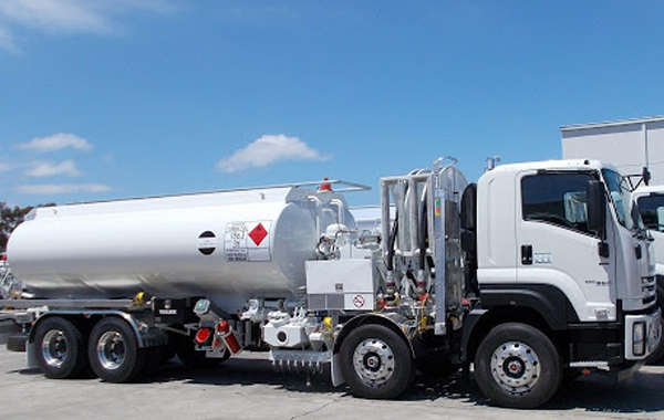 Aircraft Refuelling Vehicles