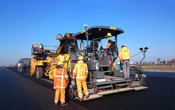 Asphalt Paving Machines