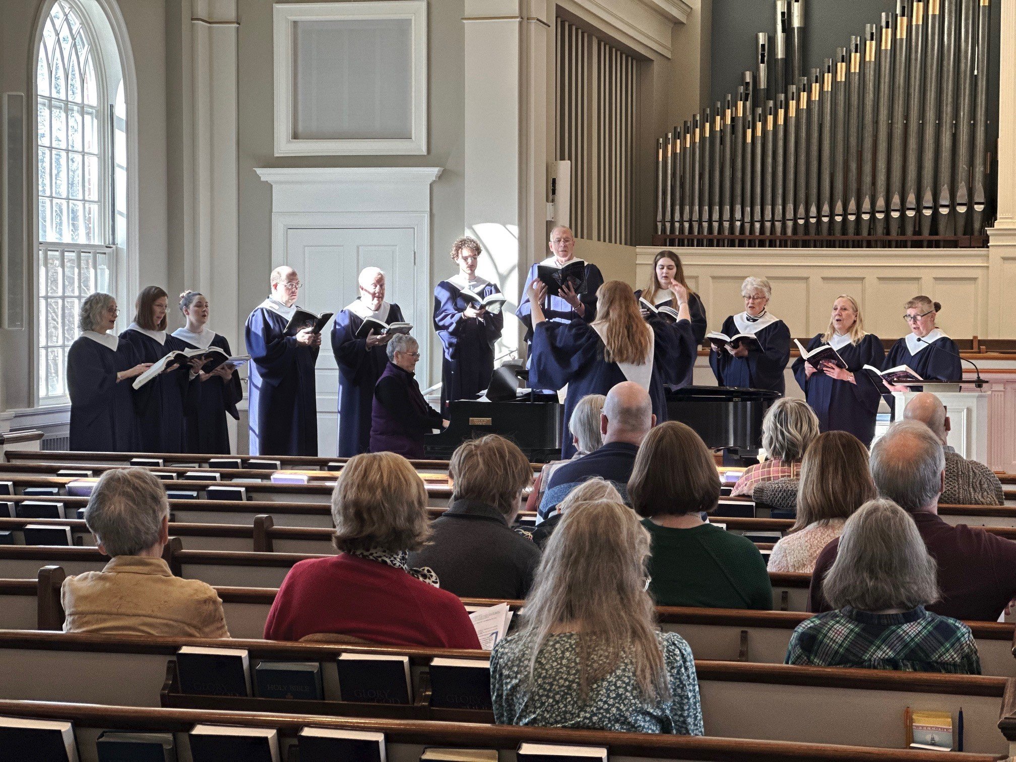 The chancel choir singing at North Shore Presbyterian