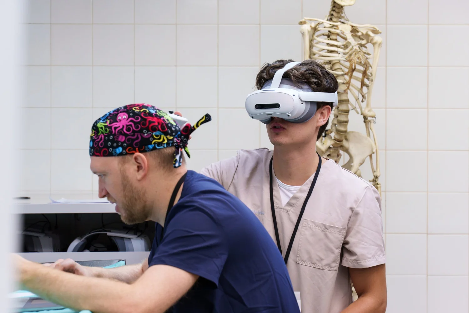 Participant testing the mixed-reality headset at LidSUMMIT Tirol 2026
