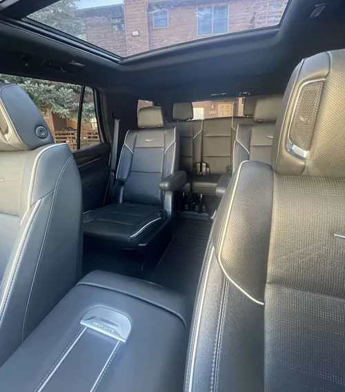 Outdoor Mountain Transfer SUV