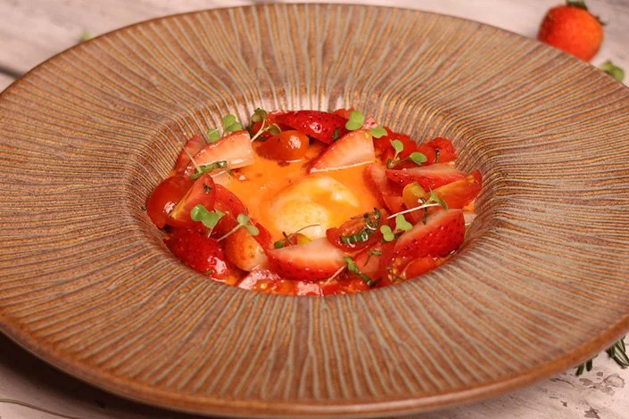 Andaman Tomato & Strawberry Salad (v)