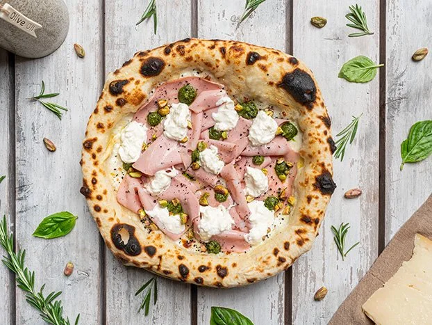 GOAT Signature Pizza (p,n)