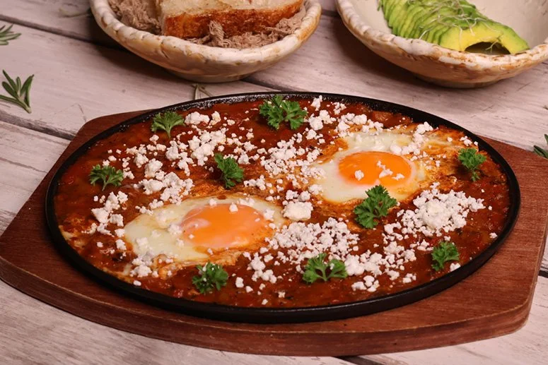 Classic Shakshuka with Avocado (v)