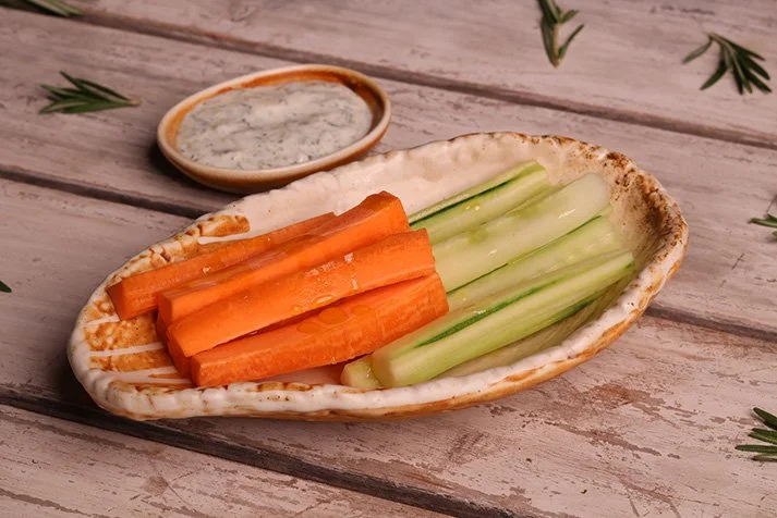 Fresh Carrot & Cucumber Sticks (v)