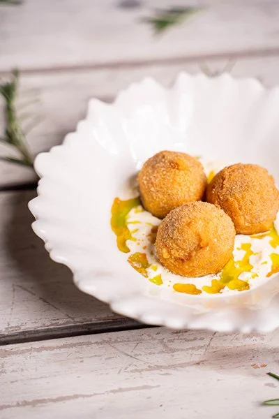 Burrata, Tomato & Basil Croquetas (v)