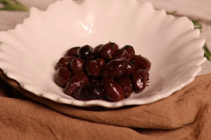 Marinated Kalamata Olives (v)