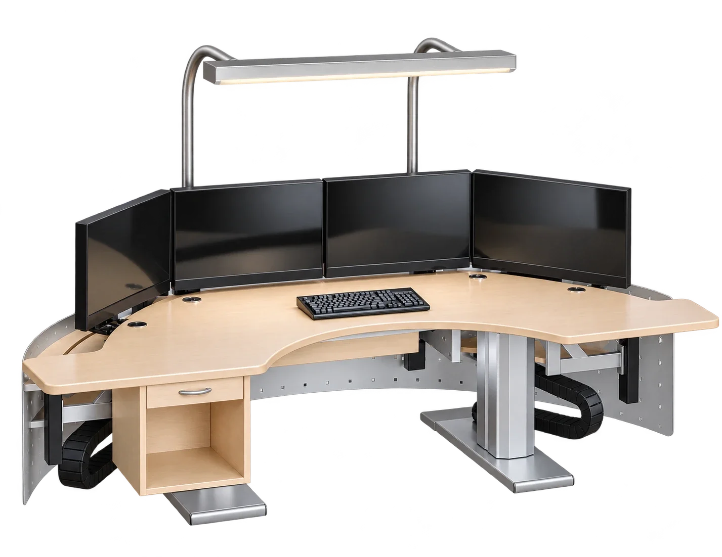 ErgoDesk Cockpit med fire skjermer og overliggende arbeidslampe