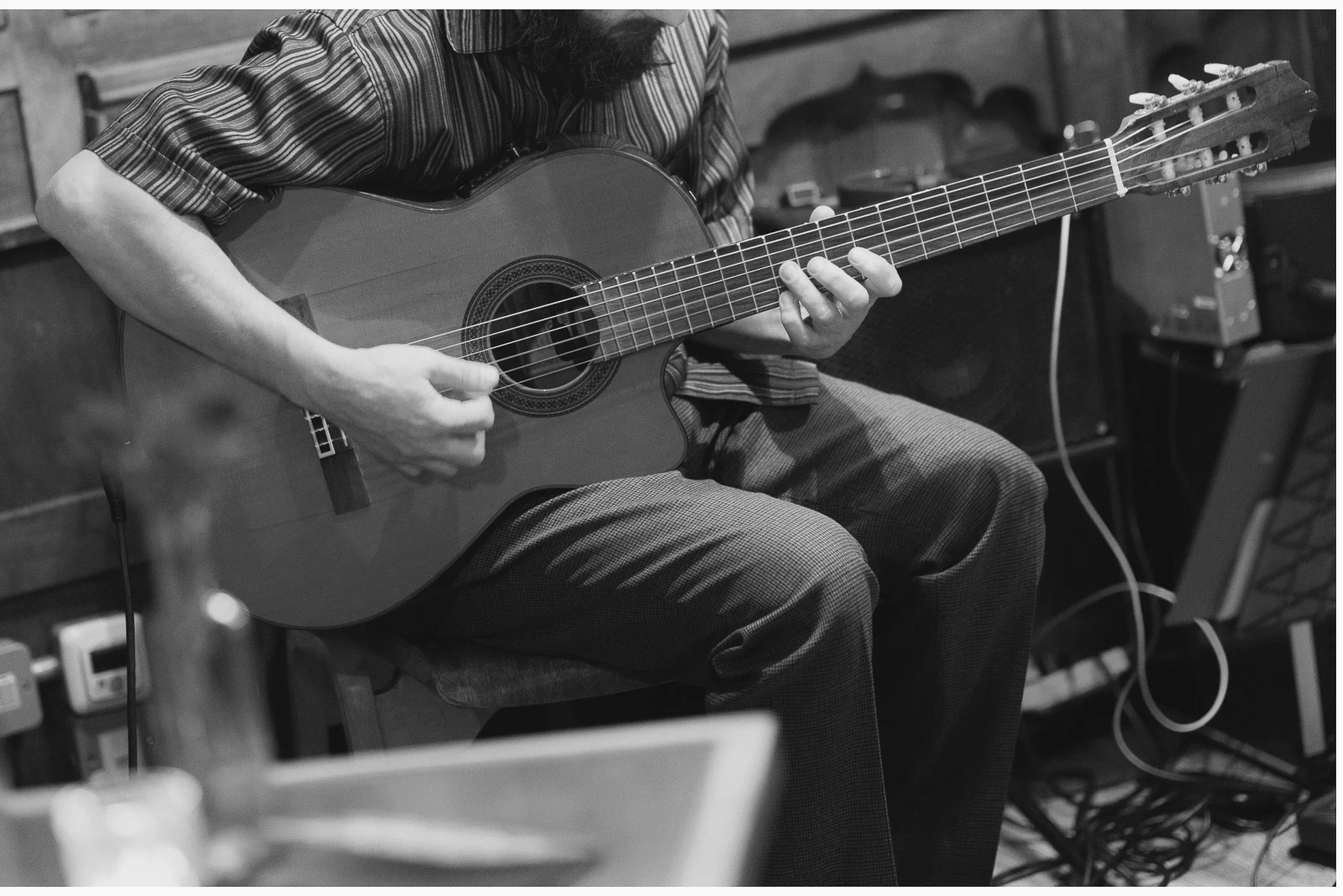Acoustic guitar lessons